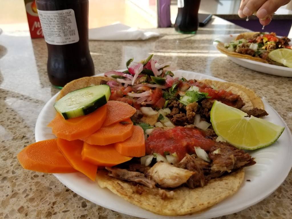 Taqueria El Gordito | restaurant | 415 N Grand Ave, Santa Ana, CA 92701, USA | 7145504686 OR +1 714-550-4686