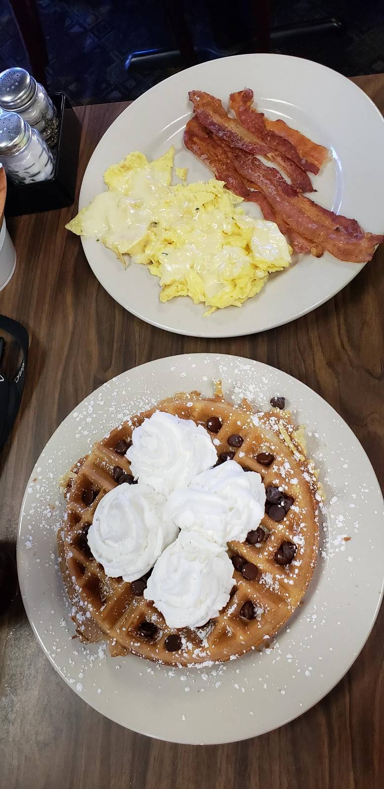 Eves Family Restaurant | restaurant | 3150 Tampa Rd, Oldsmar, FL 34677, USA | 7277876886 OR +1 727-787-6886