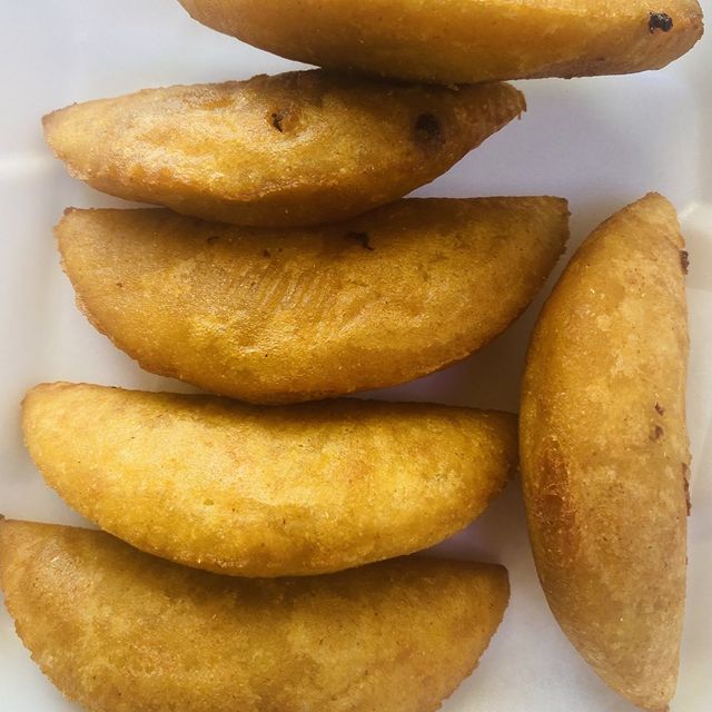 Arepas El Chamo | restaurant | 9745 Burnet Ave, North Hills, CA 91343, USA | 8186193782 OR +1 818-619-3782