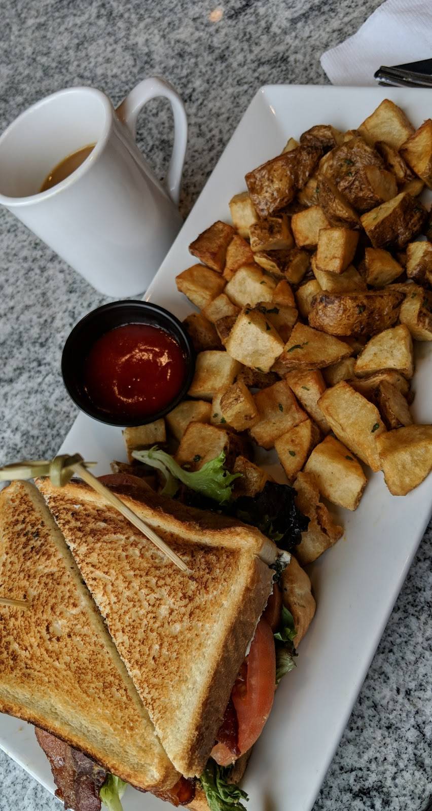 Westboro Barley Mow | restaurant | 399 Richmond Rd, Ottawa, ON K2A 0E9, Canada | 6136957669 OR +1 613-695-7669