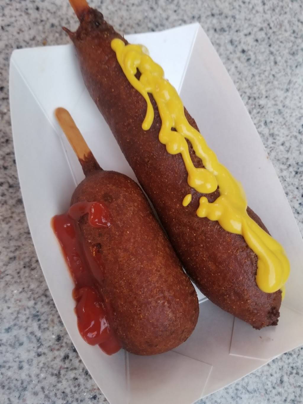 Corn Dog Castle | meal takeaway | 4600 N World Dr, Anaheim, CA 92802, USA | 7147813463 OR +1 714-781-3463
