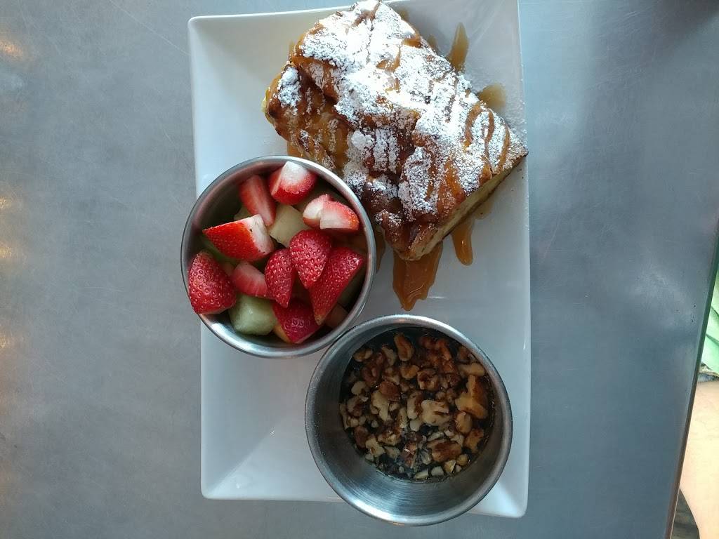 Pour Brothers Community Tavern | restaurant | 220 Linden St, Fort Collins, CO 80524, USA | 9704934368 OR +1 970-493-4368