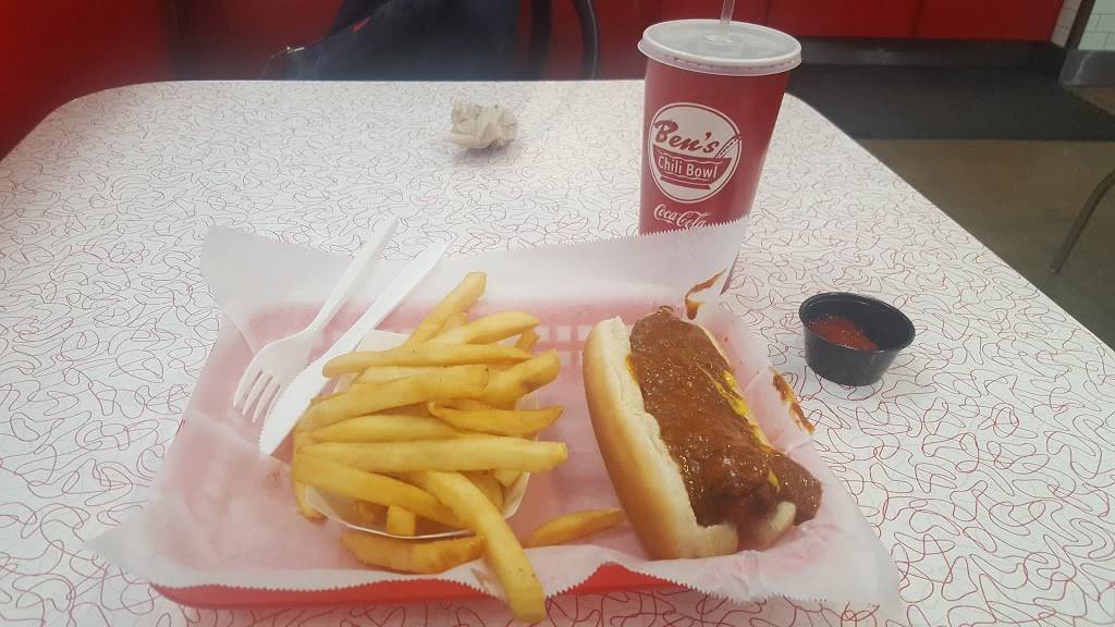 Bens Chili Bowl | restaurant | 1 Aviation Cir, Arlington, VA 20002, USA | 2027331895 OR +1 202-733-1895