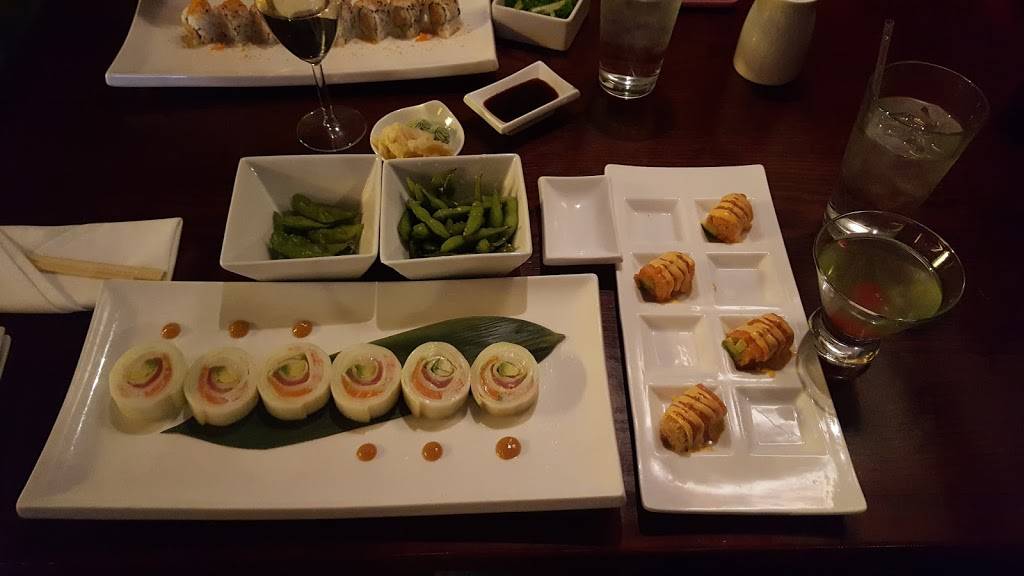 Kiku Bistro | restaurant | 2819 Hennepin Ave, Minneapolis, MN 55408, USA | 6128721778 OR +1 612-872-1778