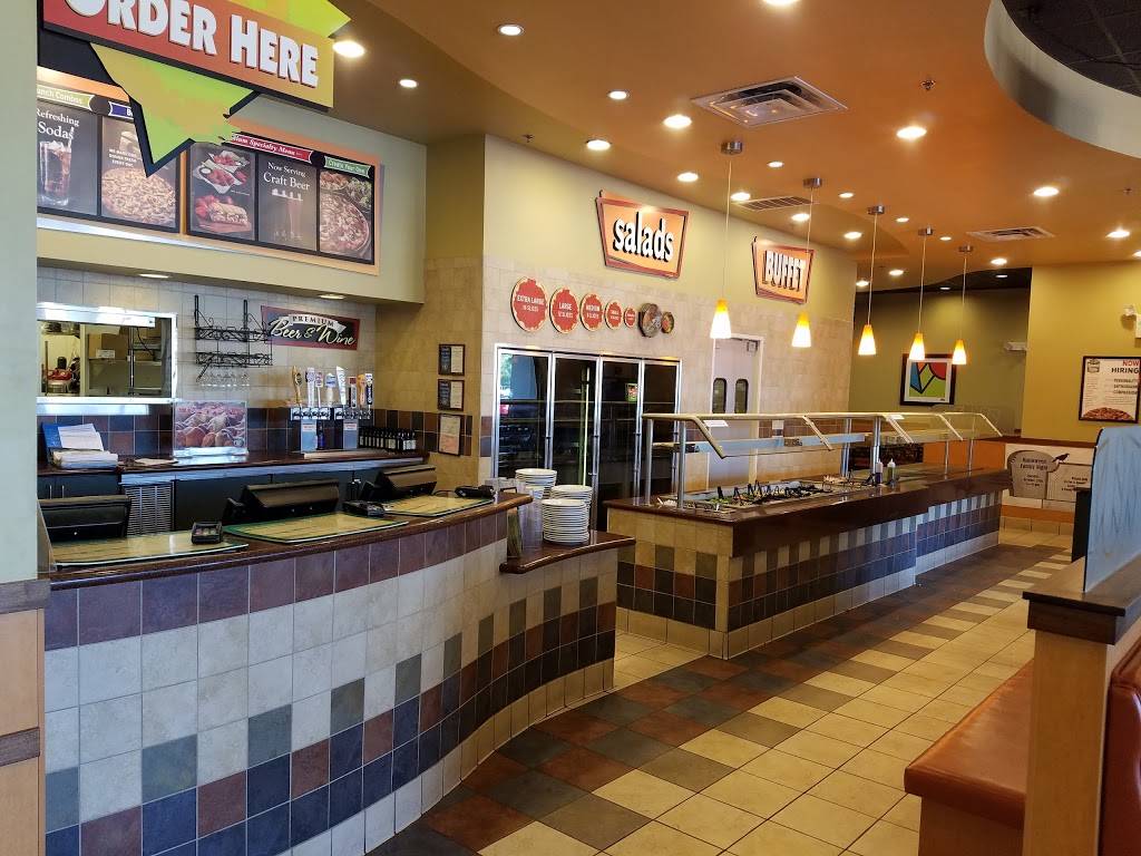 Round Table Pizza | meal delivery | 8822 Madison Ave, Fair Oaks, CA 95628, USA | 9169622700 OR +1 916-962-2700