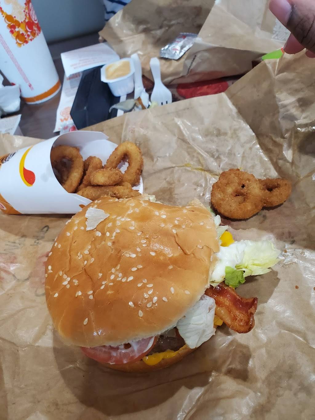 Burger King | restaurant | Bldg 50000, Clear Creek Rd, Fort Hood, TX 76544, USA | 2545321994 OR +1 254-532-1994