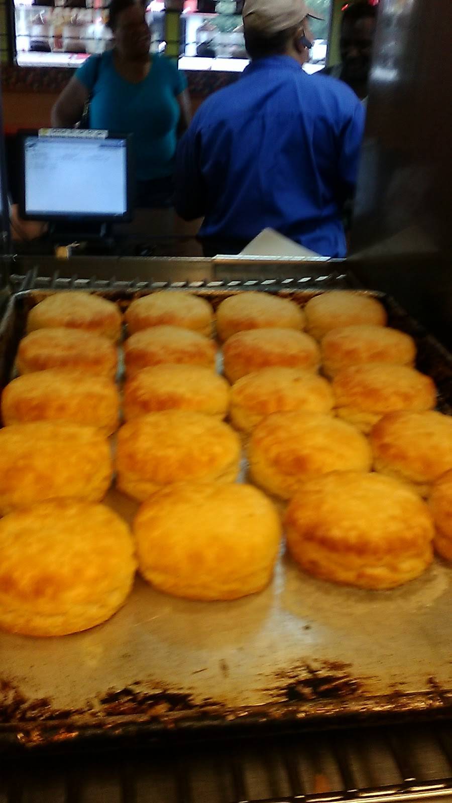 Popeyes Louisiana Kitchen | restaurant | 4502 W Fuqua St, Houston, TX 77045, USA | 7134339434 OR +1 713-433-9434