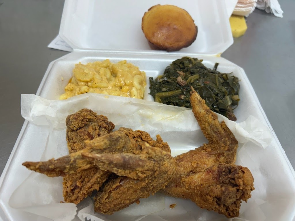 Bs Cafe Soul Food | restaurant | 2301 N Pace Blvd, Pensacola, FL 32505, USA | 8504340940 OR +1 850-434-0940