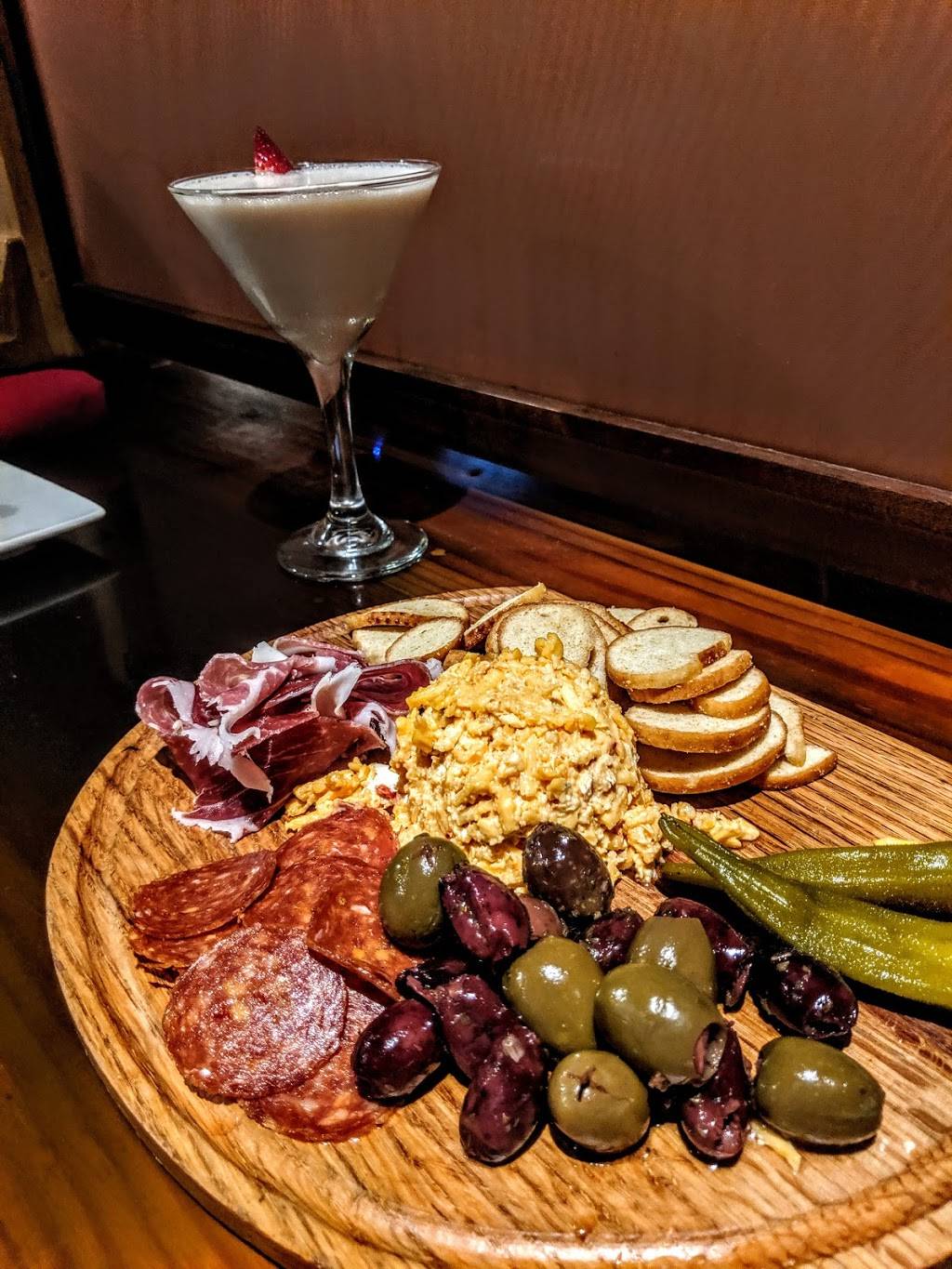 Amsterdam Cafe | restaurant | 410 S Gay St, Auburn, AL 36830, USA | 3348268181 OR +1 334-826-8181