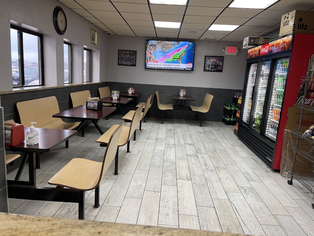 Nicks Place (On the Beach) | restaurant | 64 Revere Beach Blvd, Revere, MA 02151, USA | 7812849438 OR +1 781-284-9438