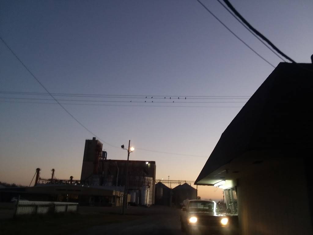 Hickory House Bar-B-Q | restaurant | 128 US-64, Wynne, AR 72396, USA | 8702384041 OR +1 870-238-4041