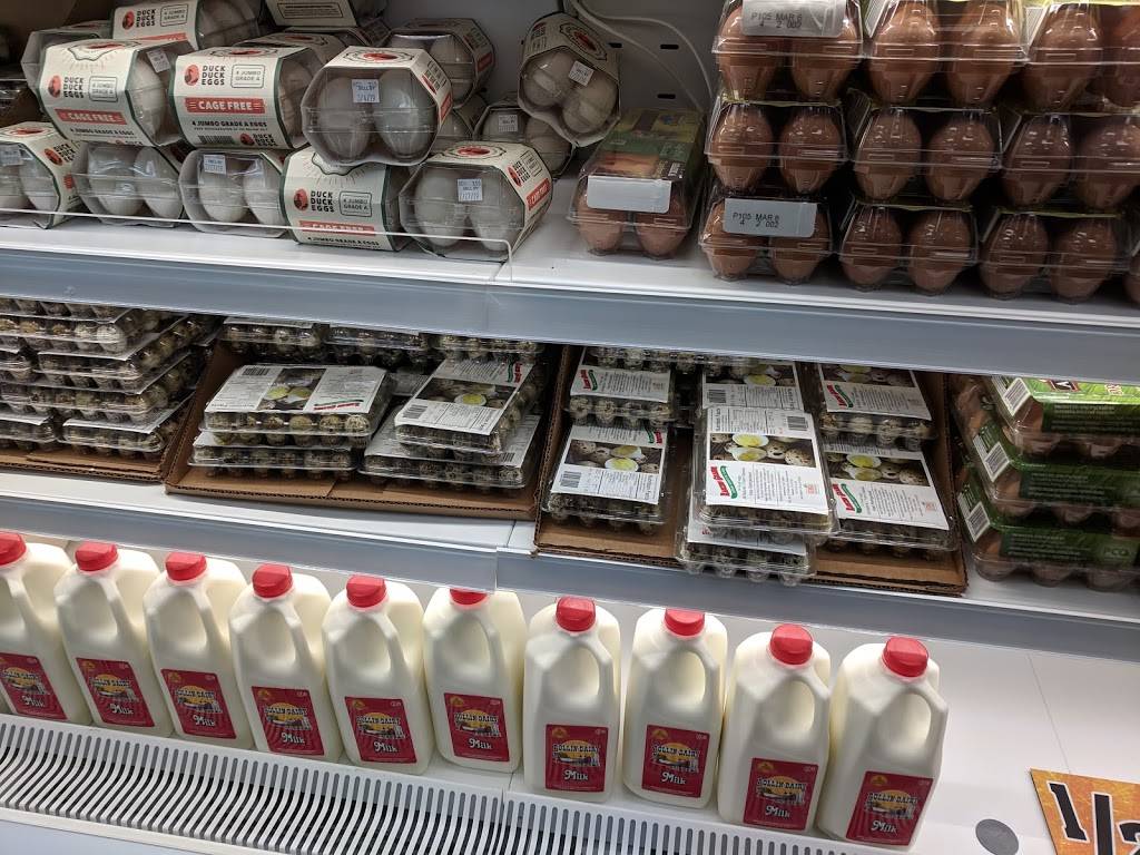 Bello poultry farm | restaurant | 411 Union Ave, Holbrook, NY 11741, USA | 6314673244 OR +1 631-467-3244