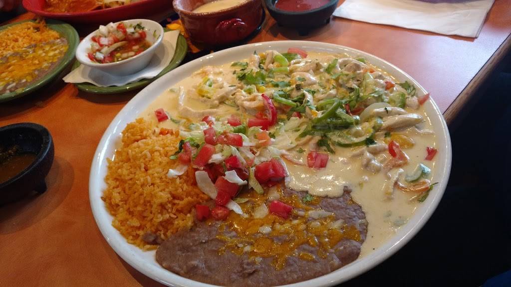 El Gallo Mexican Restaurant And Cantina | restaurant | 3501 SW Topeka Blvd, Topeka, KS 66611, USA | 7852669420 OR +1 785-266-9420