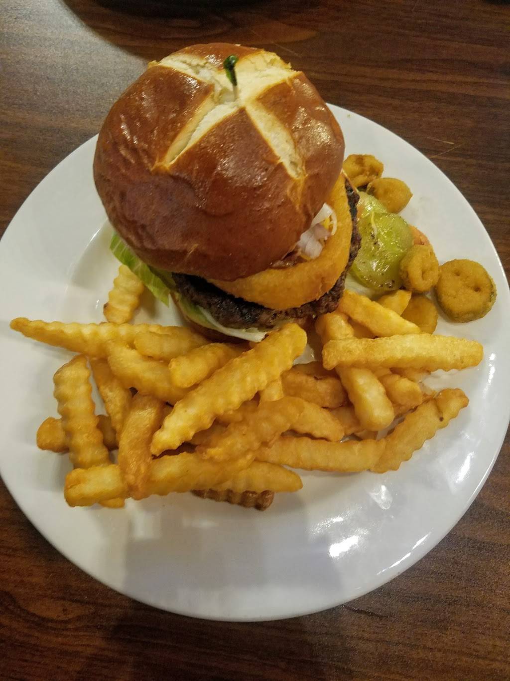 The Smokestack Brew | restaurant | 100 N Center St, Mishawaka, IN 46544, USA | 5745201060 OR +1 574-520-1060