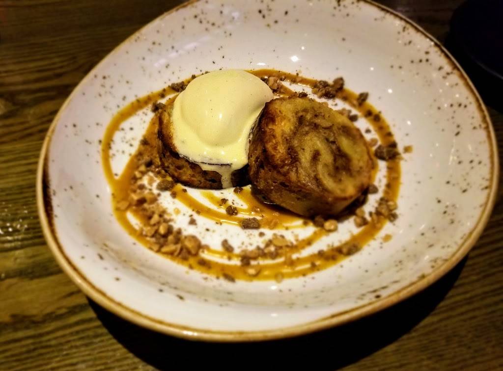 Stock & Barrel | restaurant | 316 W Davis St, Dallas, TX 75208, USA | 2148880150 OR +1 214-888-0150