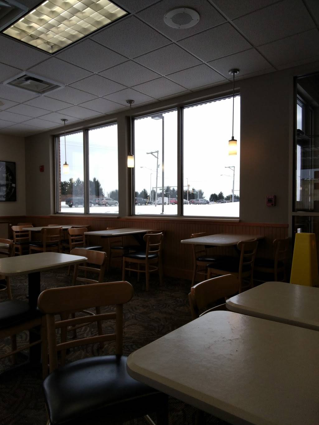 Wendys | restaurant | 4343 Patterson Ave SE, Kentwood, MI 49512, USA | 6169402272 OR +1 616-940-2272