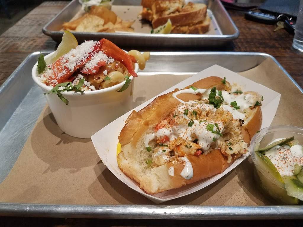 Dock Local | restaurant | 3839 McKinney Ave #150, Dallas, TX 75204, USA | 9723734587 OR +1 972-373-4587