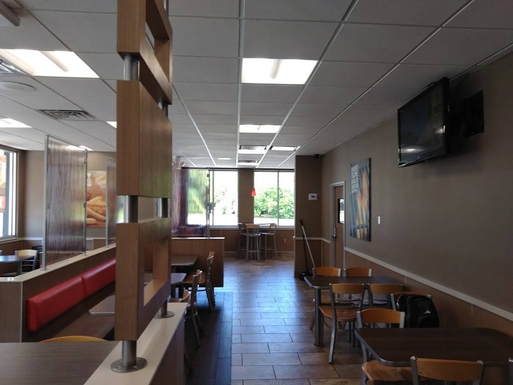 Burger King | restaurant | 819 S 3rd St, Wilmington, NC 28401, USA | 9107634484 OR +1 910-763-4484
