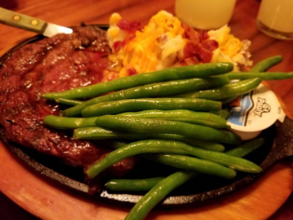 41 Degrees North Restaurant and Bar | restaurant | 104 S Main St, Middlebury, IN 46540, USA | 5743580314 OR +1 574-358-0314