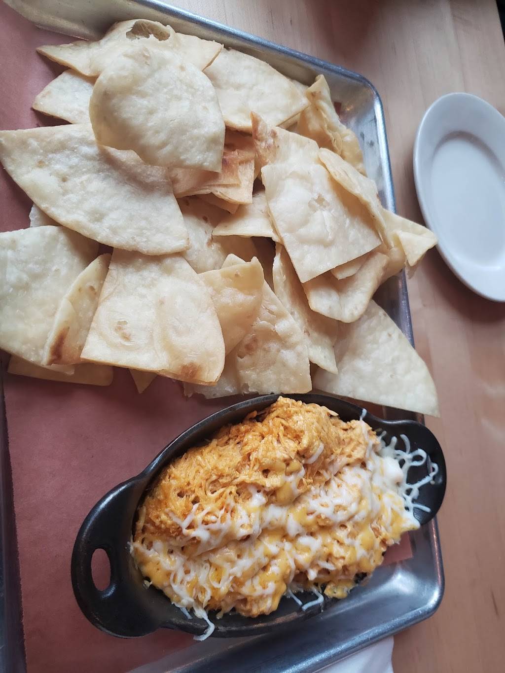 Smokehouse Tailgate Grill | restaurant | 606 North Ave, New Rochelle, NY 10801, USA | 9148138686 OR +1 914-813-8686