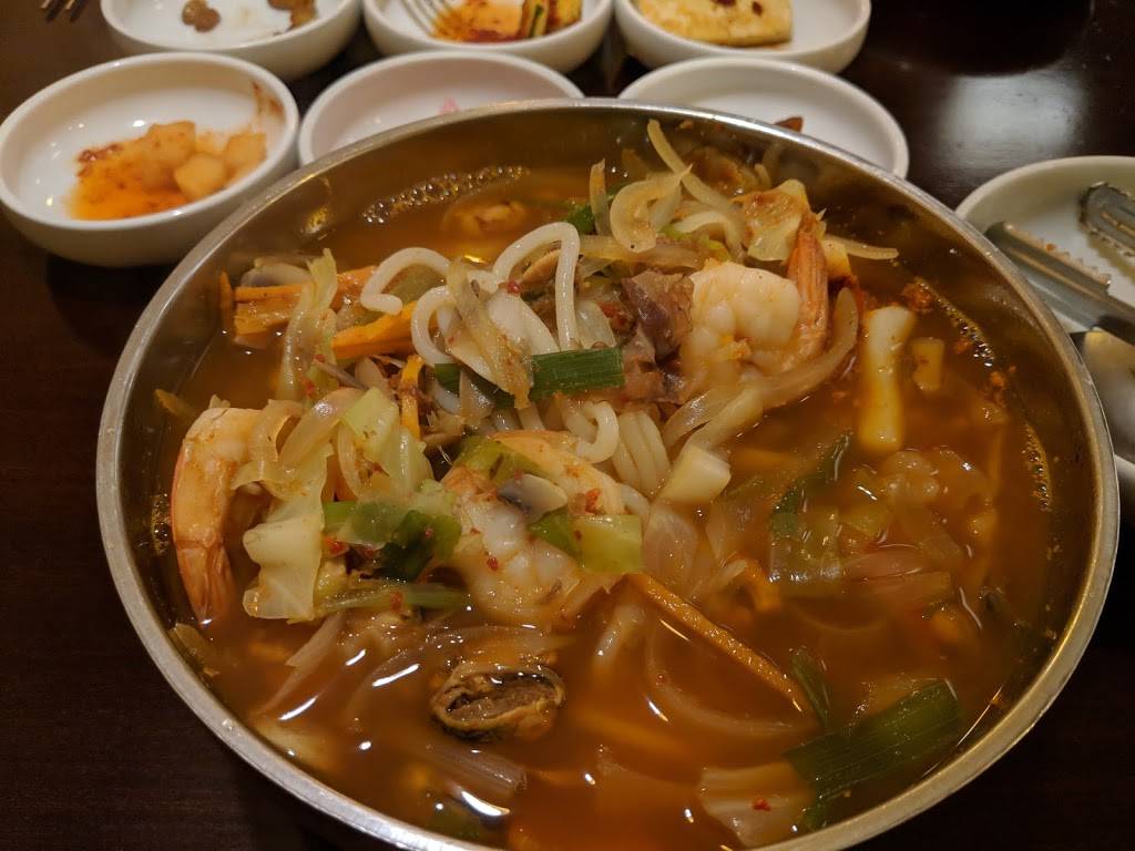 Lees Korean Restaurant | restaurant | 1941 Bishop Ln, Louisville, KY 40218, USA | 5024569714 OR +1 502-456-9714