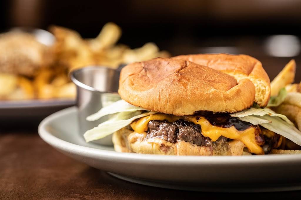 The Loyalist | restaurant | 177 N Ada St #001, Chicago, IL 60607, USA | 7739133774 OR +1 773-913-3774