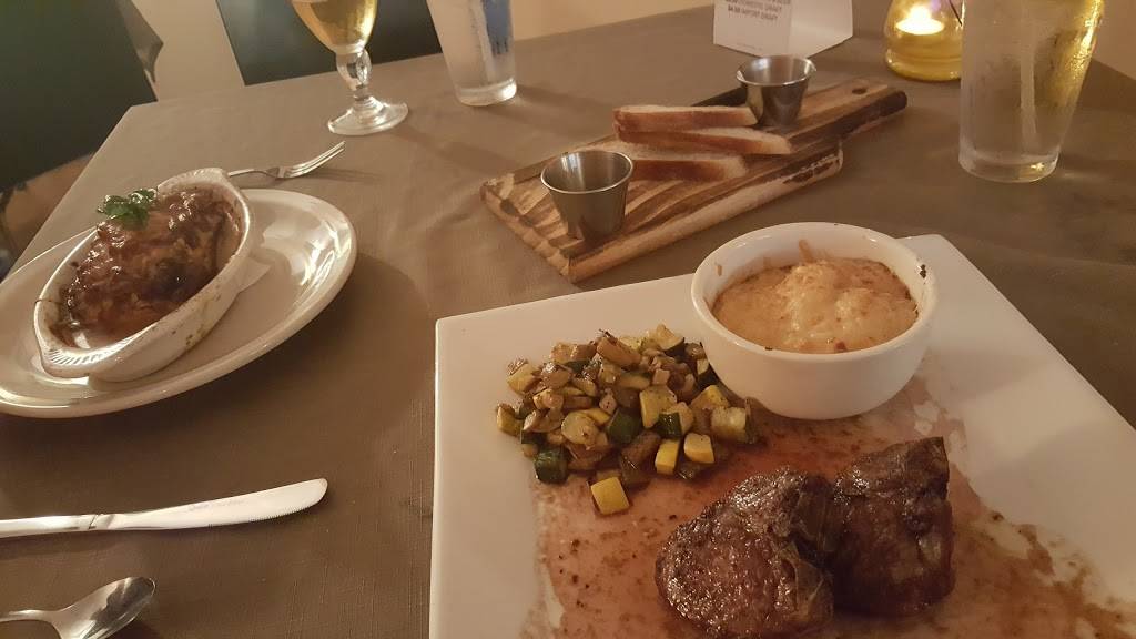 Reds, Whites, and Brews Restaurant | restaurant | 15614 Huebner Rd #116, San Antonio, TX 78248, USA | 2104937599 OR +1 210-493-7599