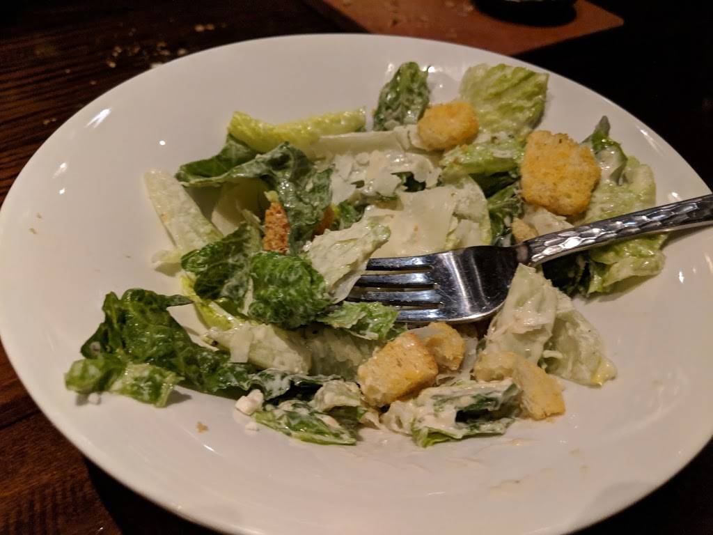 LongHorn Steakhouse | meal takeaway | 1000 Broadhollow Rd, Farmingdale, NY 11735, USA | 6312490317 OR +1 631-249-0317