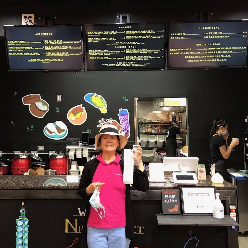 Night Market, Lisa Taiwanese Bistro | restaurant | 8901 N Milwaukee Ave Unit 111, Niles, IL 60714, USA | 2249355088 OR +1 224-935-5088