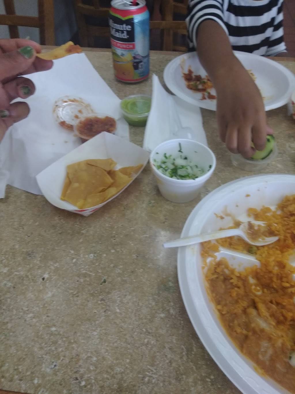 Tacos Los Carnales | restaurant | 1262 W Foothill Blvd, Upland, CA 91786, USA | 9099469276 OR +1 909-946-9276