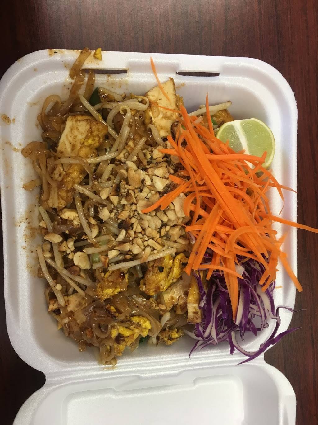 Thai Chili | restaurant | 75 W Bullard Ave, Clovis, CA 93612, USA | 5593260309 OR +1 559-326-0309