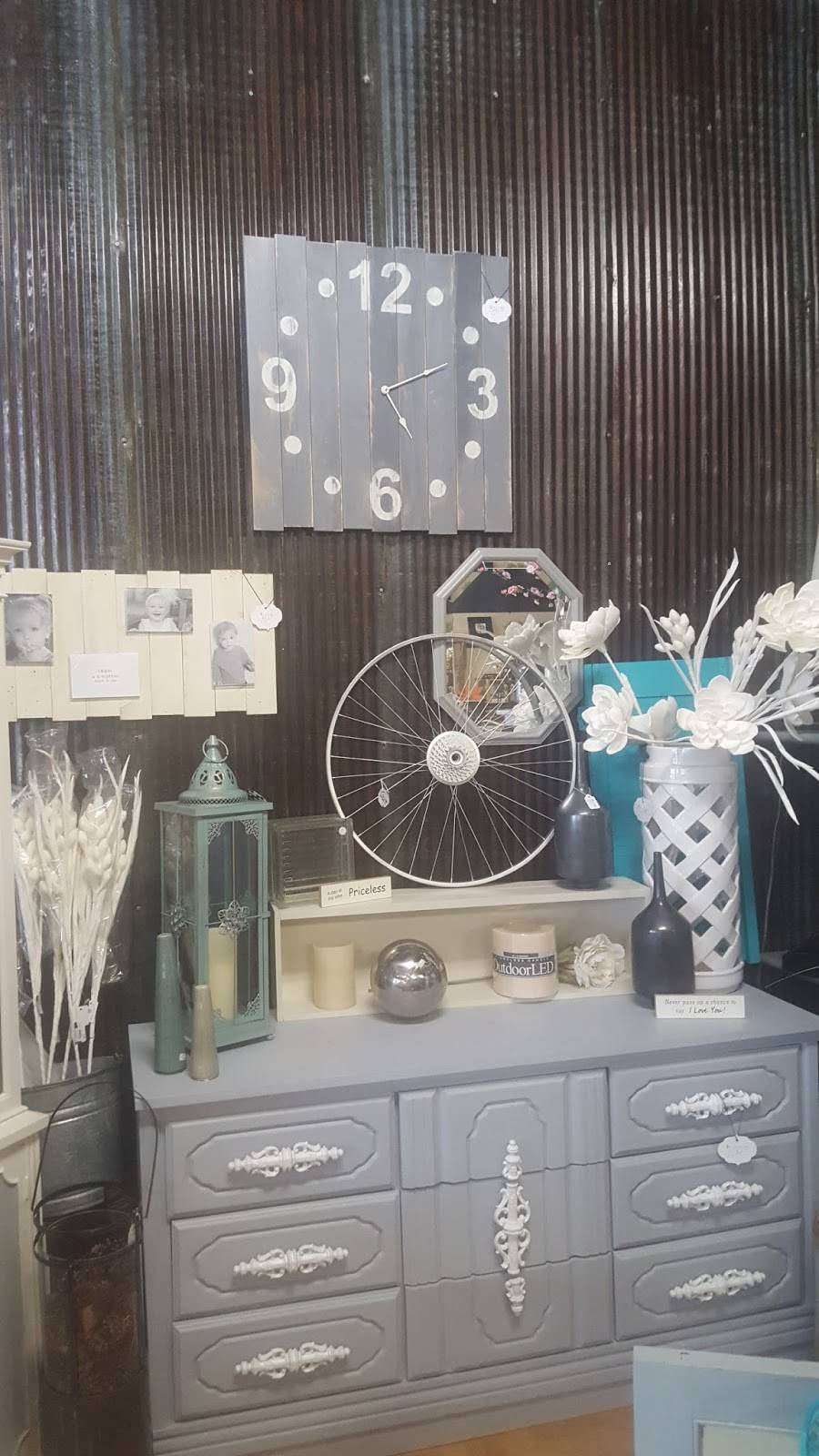 Stylish Living | restaurant | 620 G Ave, Grundy Center, IA 50638, USA | 3198243103 OR +1 319-824-3103