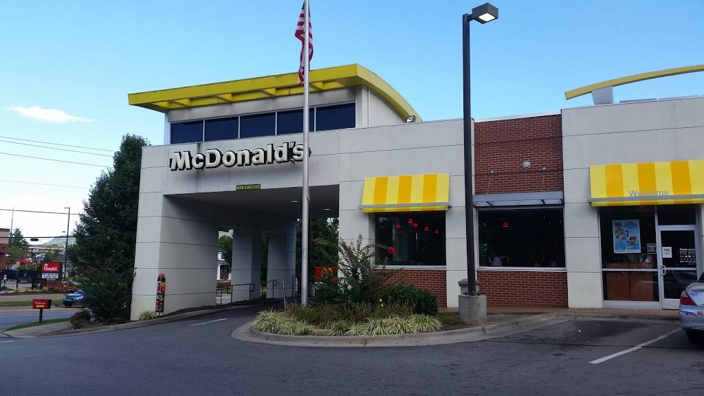 McDonalds | cafe | 825 Russ Ave, Waynesville, NC 28786, USA | 8284525368 OR +1 828-452-5368