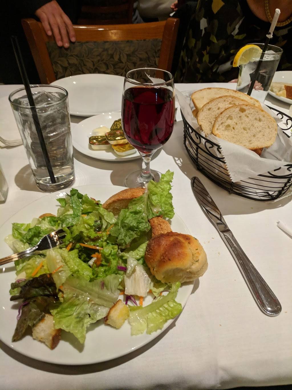 Marios Ristorante & Pizzeria | restaurant | 635 Old Country Rd, Plainview, NY 11803, USA | 5169358800 OR +1 516-935-8800