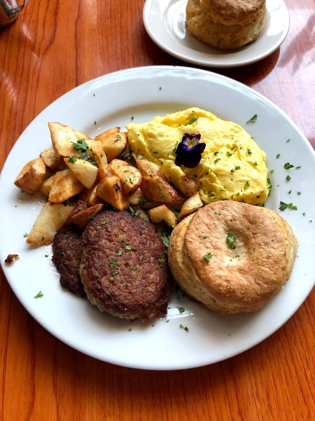 Sunny Point Café | cafe | 626 Haywood Rd, Asheville, NC 28806, USA | 8282520055 OR +1 828-252-0055