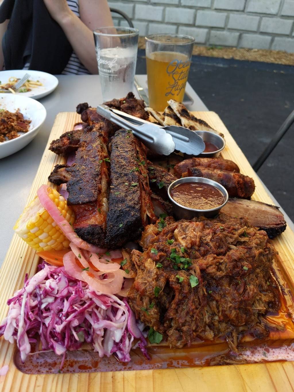 Great Northern BBQ Co | restaurant | 9 Parade St, Providence, RI 02909, USA | 4014211513 OR +1 401-421-1513