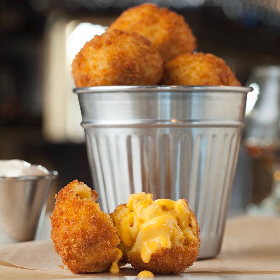 Slaters 50/50 | restaurant | 3600 Blake St, Denver, CO 80205, USA | 7203877177 OR +1 720-387-7177