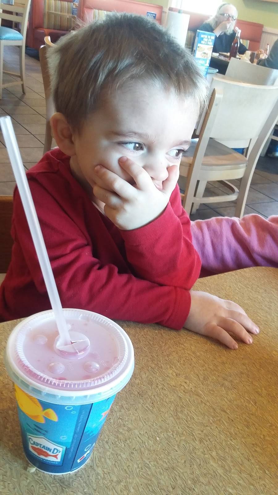 Captain Ds | restaurant | 2263 US-431, Boaz, AL 35957, USA | 2565930422 OR +1 256-593-0422