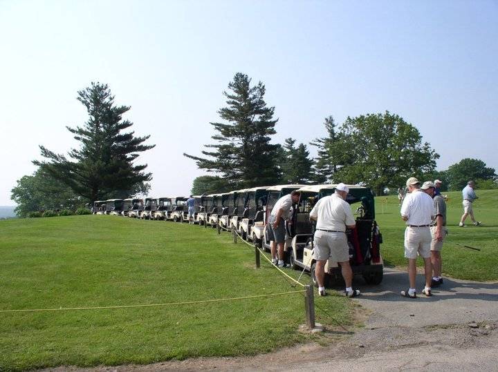 Pine Ridge Country Club | restaurant | 28 Pleasant St, North Oxford, MA 01537, USA | 5088929188 OR +1 508-892-9188