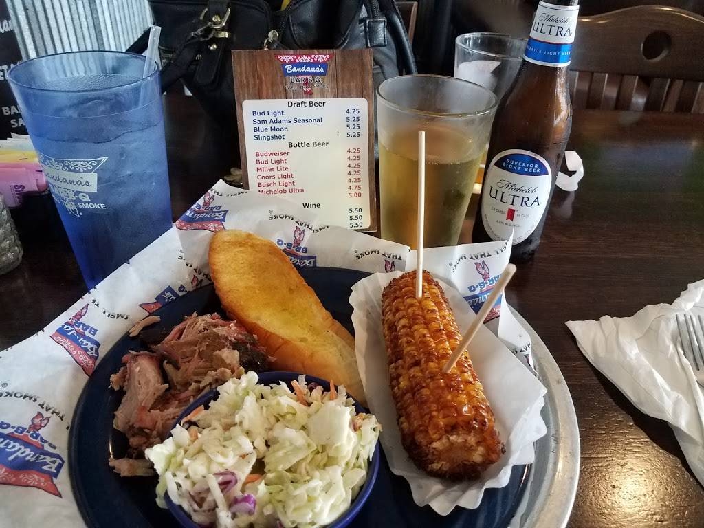 Bandanas Bar-B-Q | restaurant | 3707 1st Ave SE, Cedar Rapids, IA 52402, USA | 3194326473 OR +1 319-432-6473