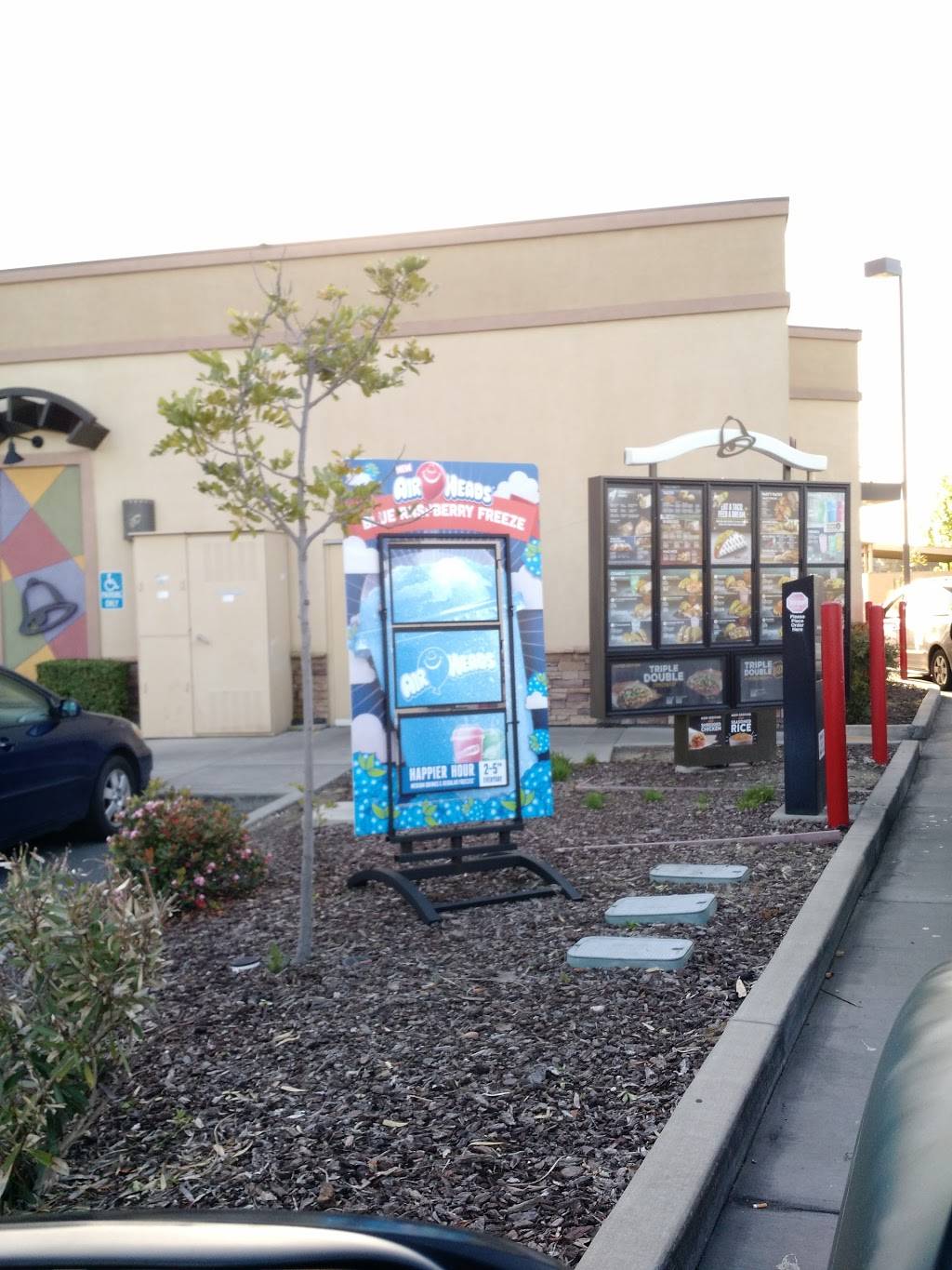 Taco Bell | meal takeaway | 1561 Fitzgerald Dr, Pinole, CA 94564, USA | 5102229598 OR +1 510-222-9598