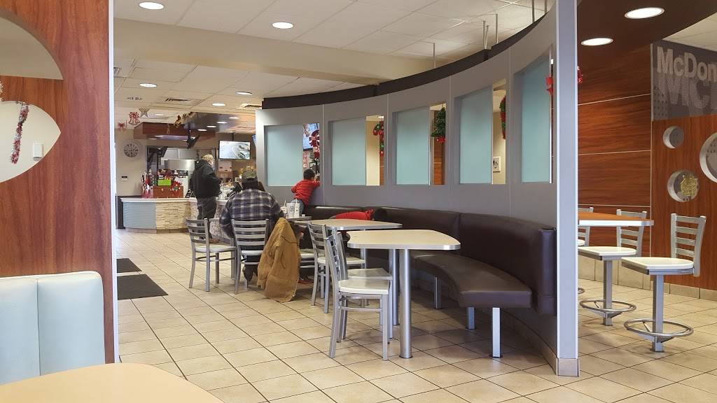 McDonalds | cafe | 11000 N Rockwell Ave, Oklahoma City, OK 73132, USA | 4057212100 OR +1 405-721-2100