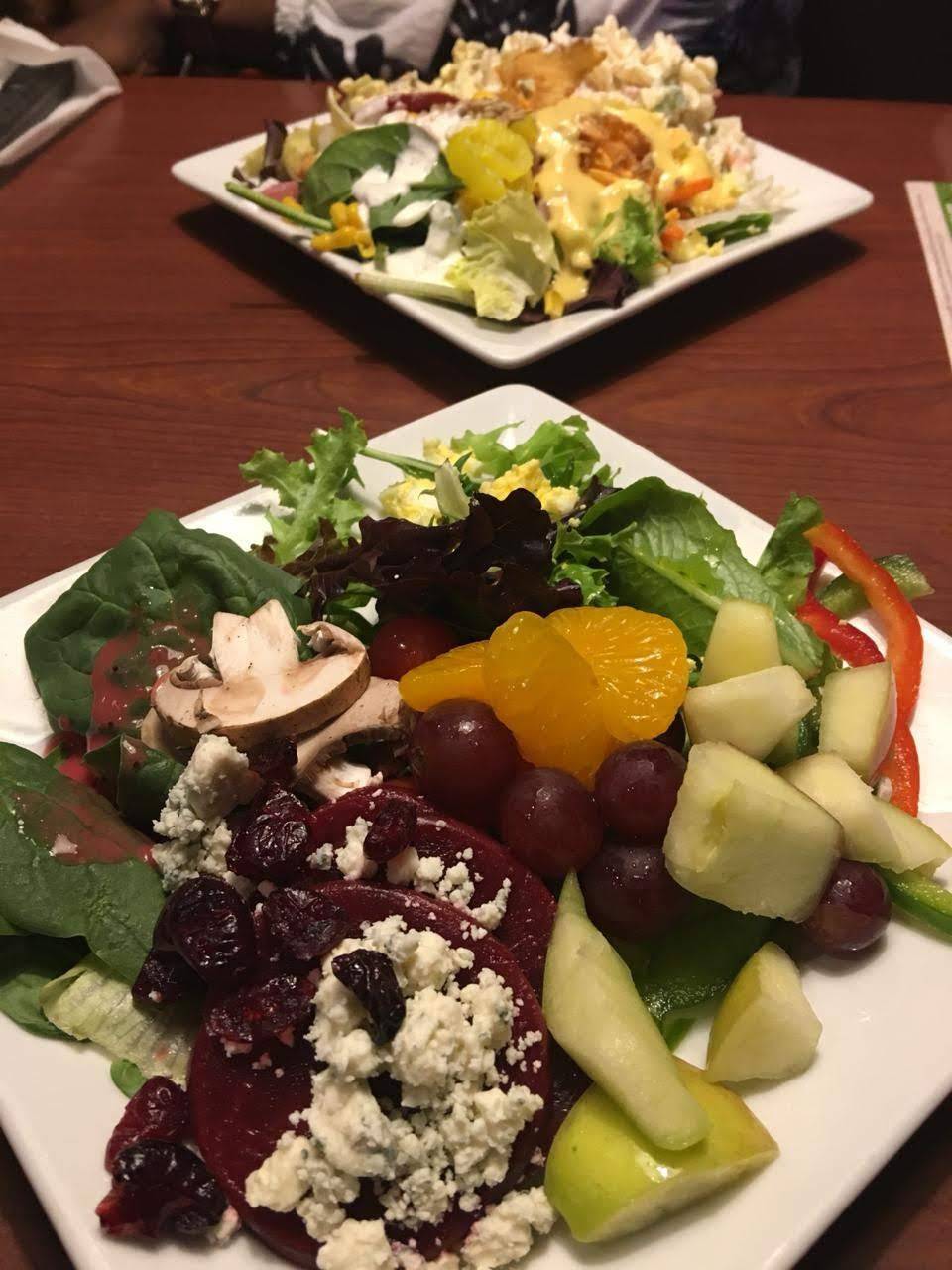 Ruby Tuesday | restaurant | 1226 Old Country Rd, Westbury, NY 11590, USA | 5162285176 OR +1 516-228-5176