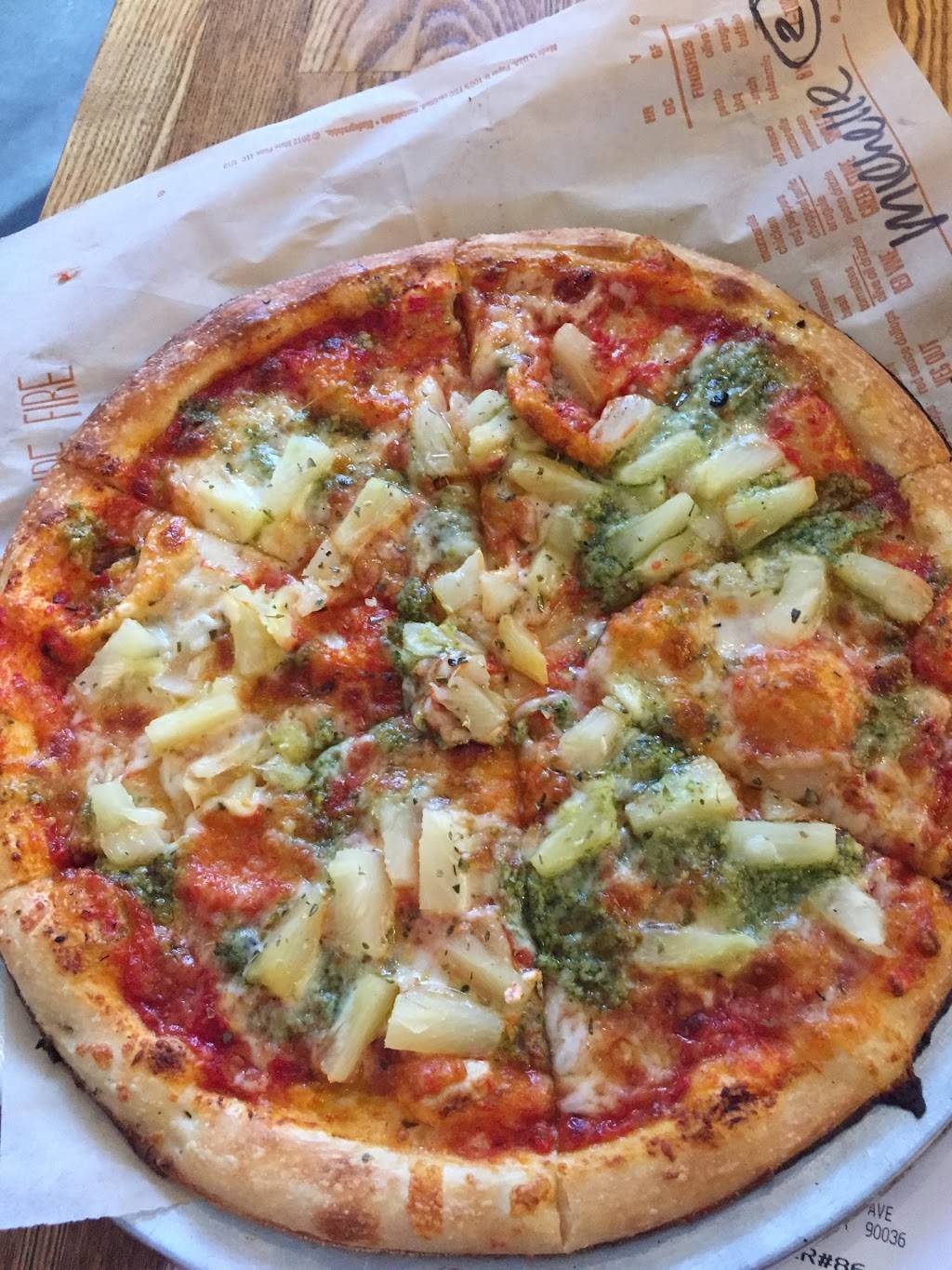 Blaze Pizza | meal takeaway | 110 S Fairfax Ave, Los Angeles, CA 90036, USA | 3239311197 OR +1 323-931-1197