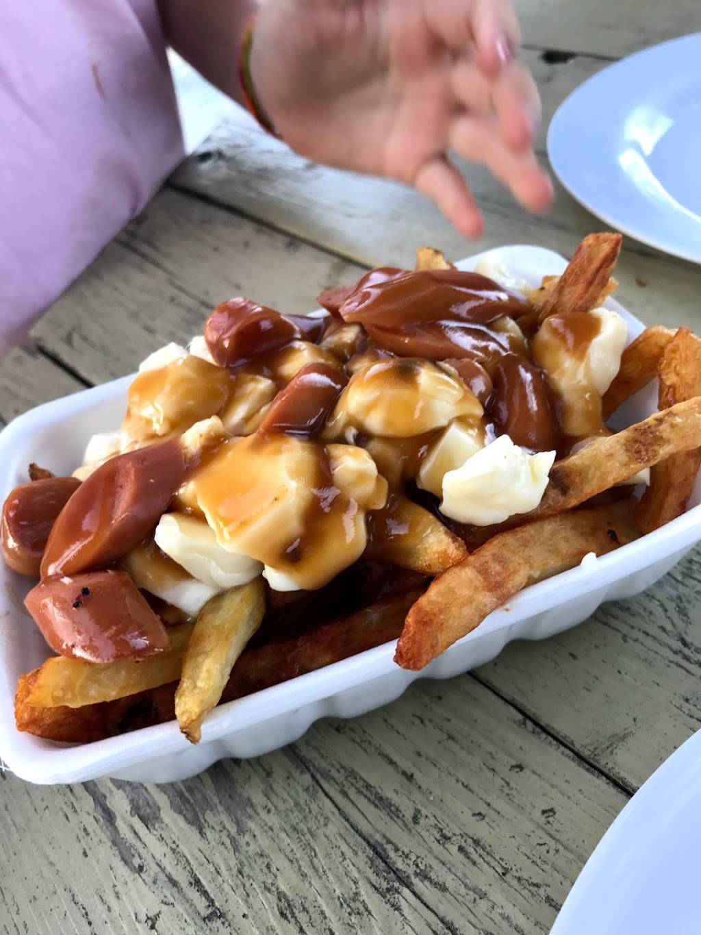 Cantine Maude | restaurant | 342 QC-112, Saint-Étienne-de-Bolton, QC J0E 2E0, Canada | 4502970001 OR +1 450-297-0001