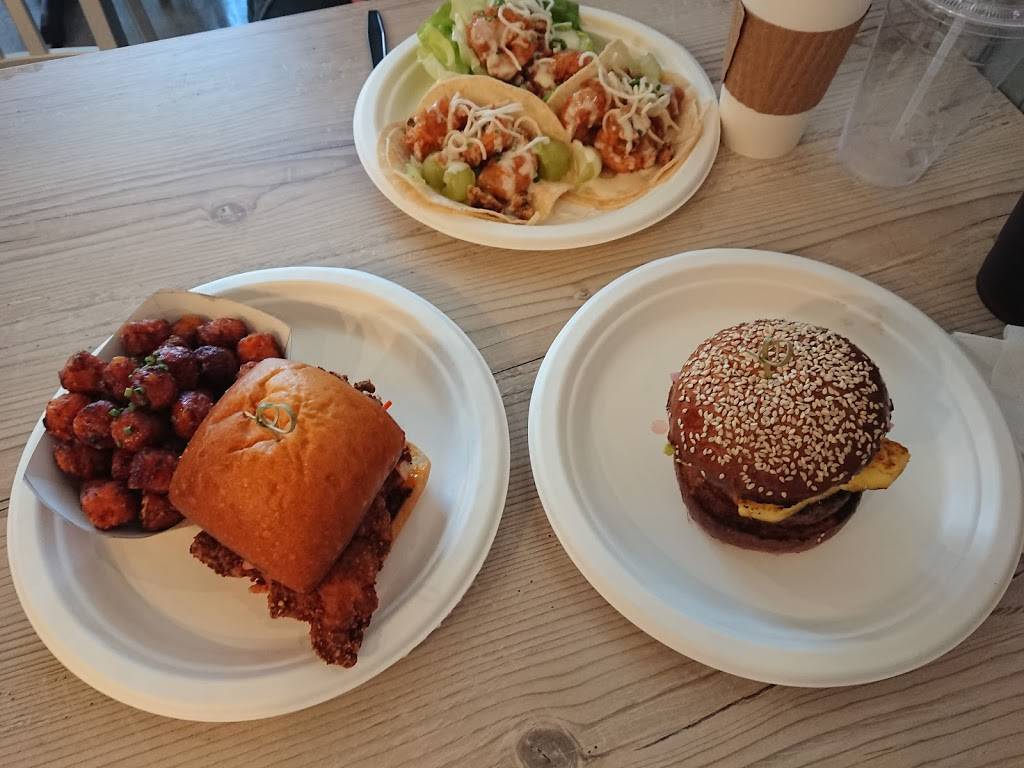 The Slummin Gourmet | restaurant | 224 E 2nd St, Pomona, CA 91766, USA | 9094696464 OR +1 909-469-6464