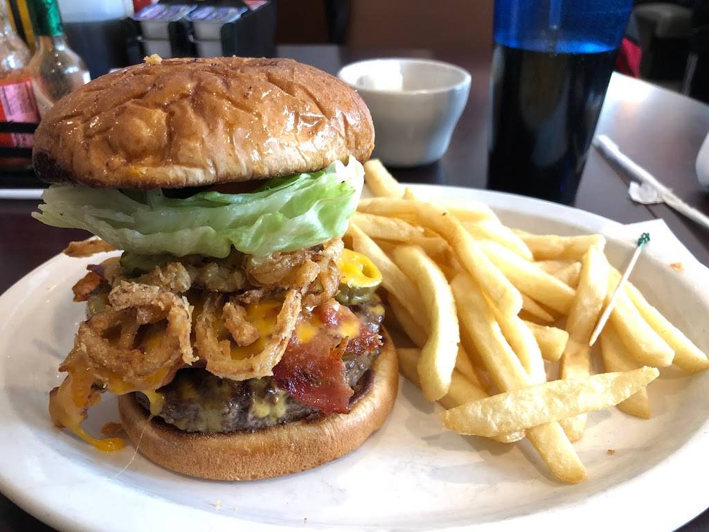 Lenas Kitchen | restaurant | Beck Office Center, suite 106, 28345 Beck Rd, Wixom, MI 48393, USA | 2483083890 OR +1 248-308-3890