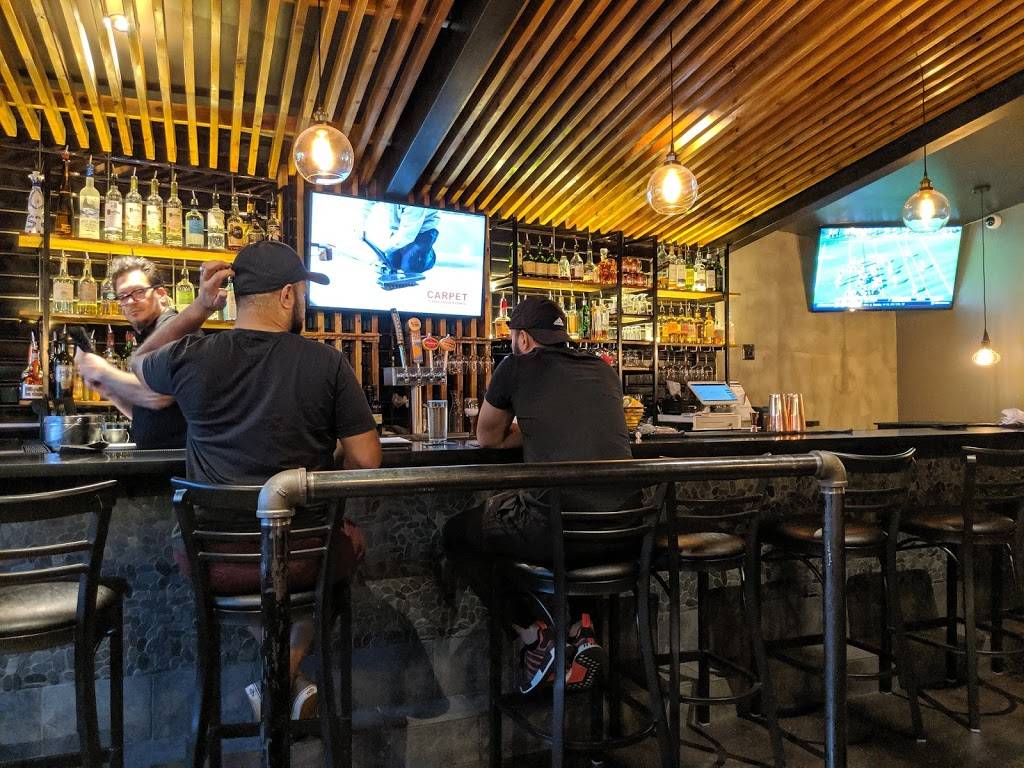 Krawbar Restaurant | restaurant | 80 Front St N, Issaquah, WA 98027, USA | 4256777387 OR +1 425-677-7387