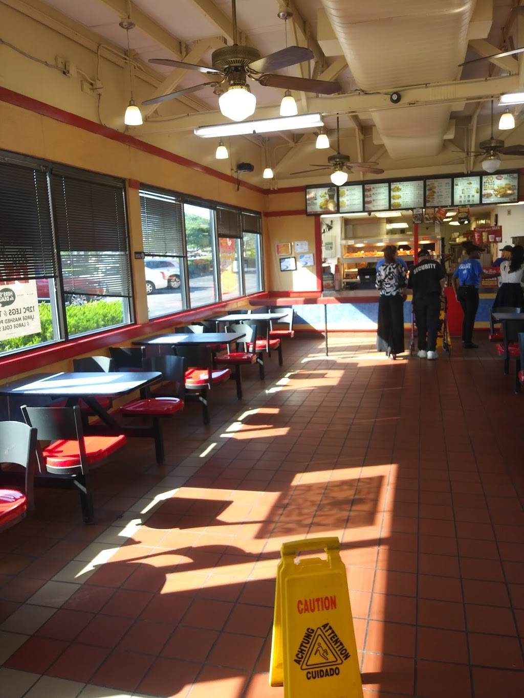 Subway | restaurant | Square Shopping Ctr, 3211 Eastway Dr Ste 14, Charlotte, NC 28205, USA | 7045366186 OR +1 704-536-6186