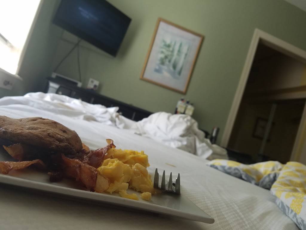 Casa Marina Hotel and Restaurant | restaurant | 691 1st St N, Jacksonville Beach, FL 32250, USA | 9042700025 OR +1 904-270-0025